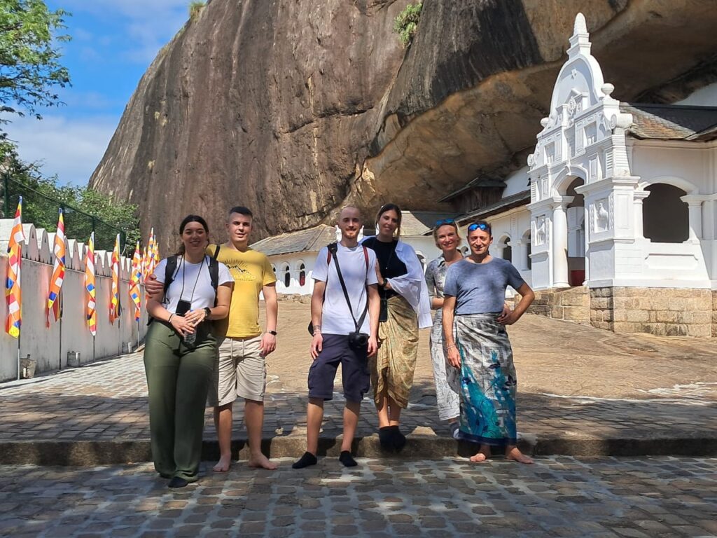 f7a11ec8-9a71-4123-90f3-fb964db20e70